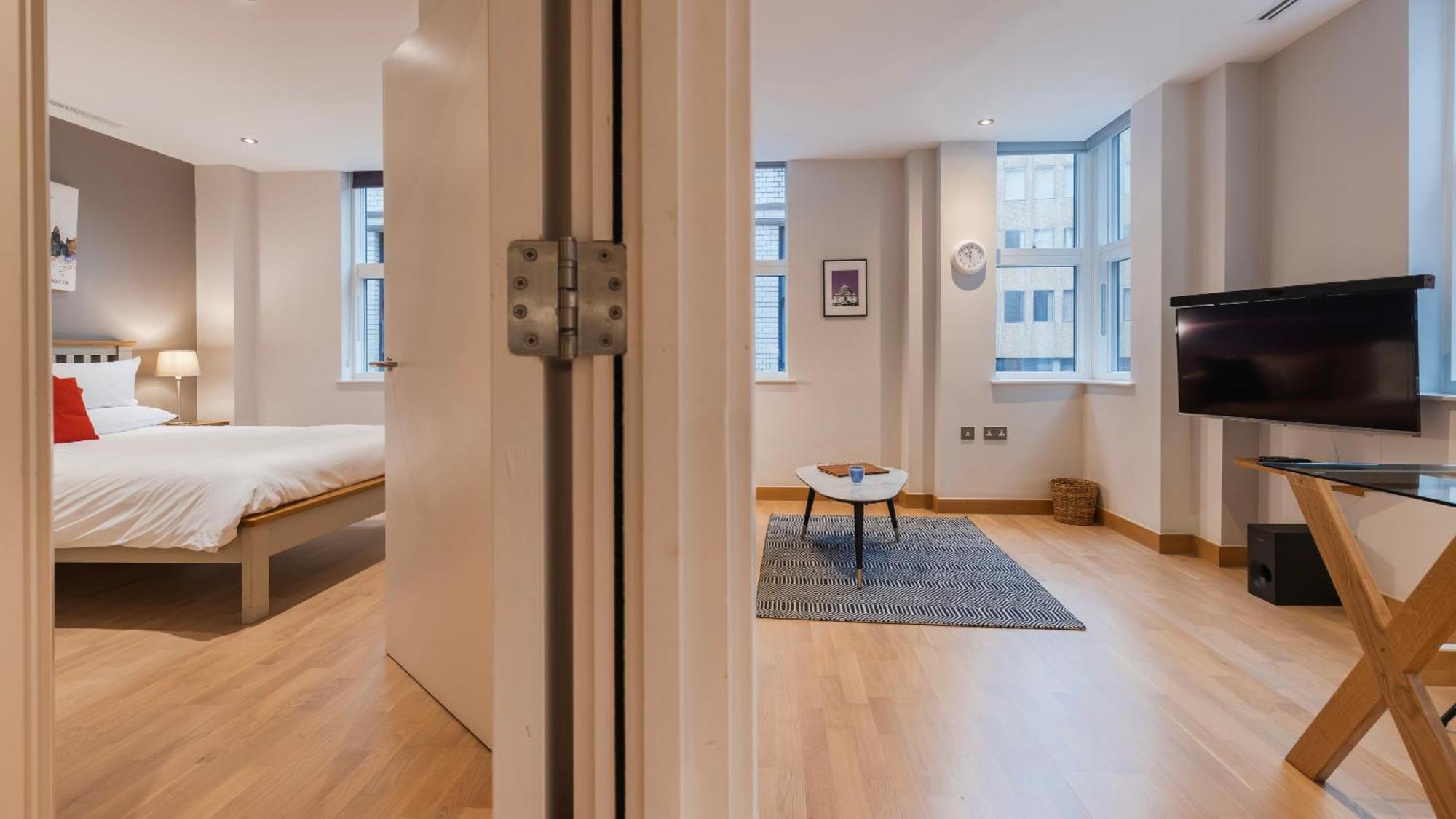 Barbican Serviced Apartments By Lovelystay Londyn Pokój zdjęcie